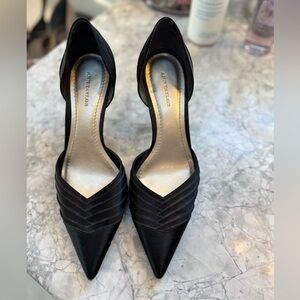 Ann Taylor Black Satin Pointed Toe Heels d’orsay leather sole 8.5